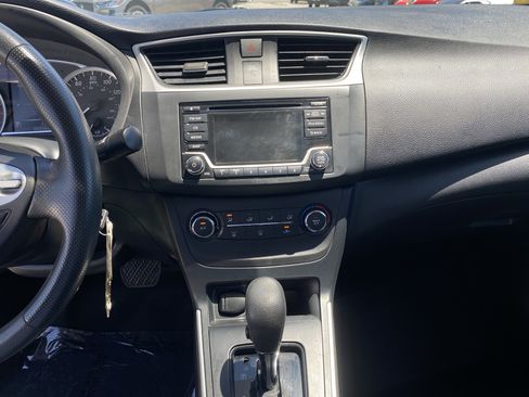 Used 2018 Nissan Sentra S FWD image 13
