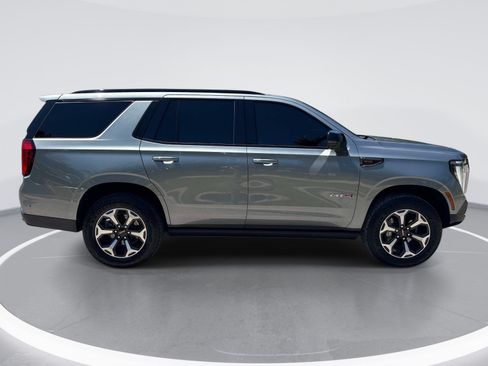 Used 2026 GMC Yukon AT4 Ultimate w/ LPO, Floor Liner Package AWD/4WD image 9