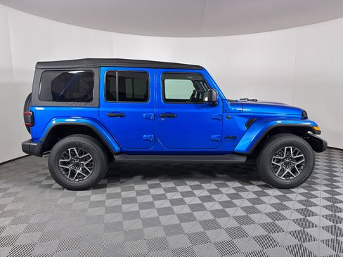 New 2025 Jeep Wrangler Sahara image 31