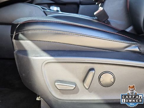 Used 2025 Ford Escape ST-Line image 30