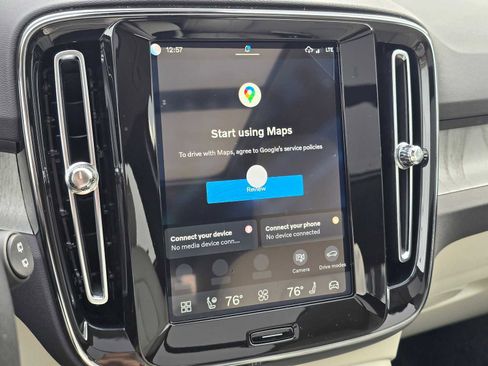 New 2026 Volvo XC40 B5 Ultra w/ Climate Package image 27