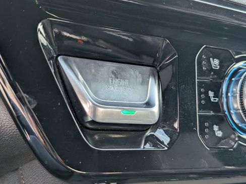 Certified 2025 GMC Sierra 1500 AT4 AWD/4WD image 17