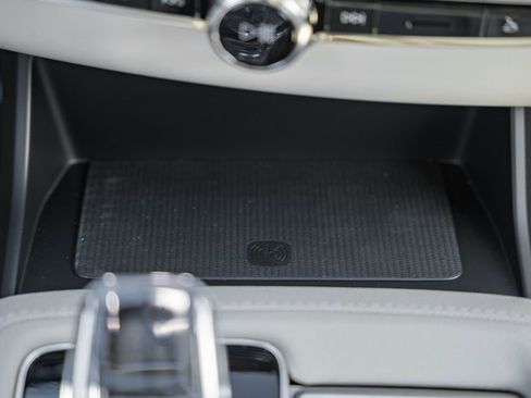 New 2026 Volvo XC90 B6 Ultra image 23