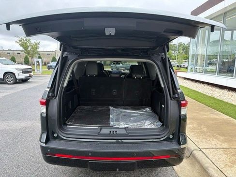 Used 2024 Lincoln Navigator L Black Label AWD/4WD image 13