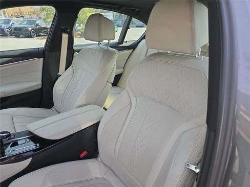 Certified 2023 BMW 540i xDrive w/ Executive Package image 20