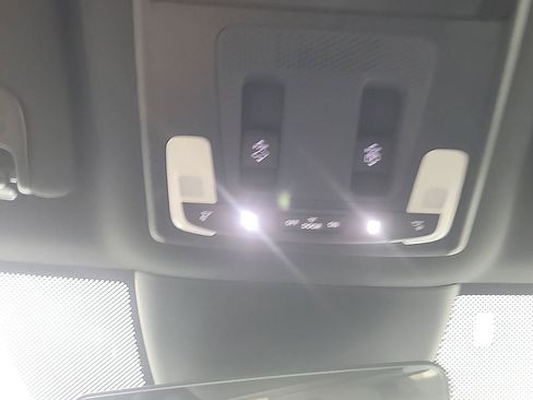 Certified 2025 Honda Pilot TrailSport image 38