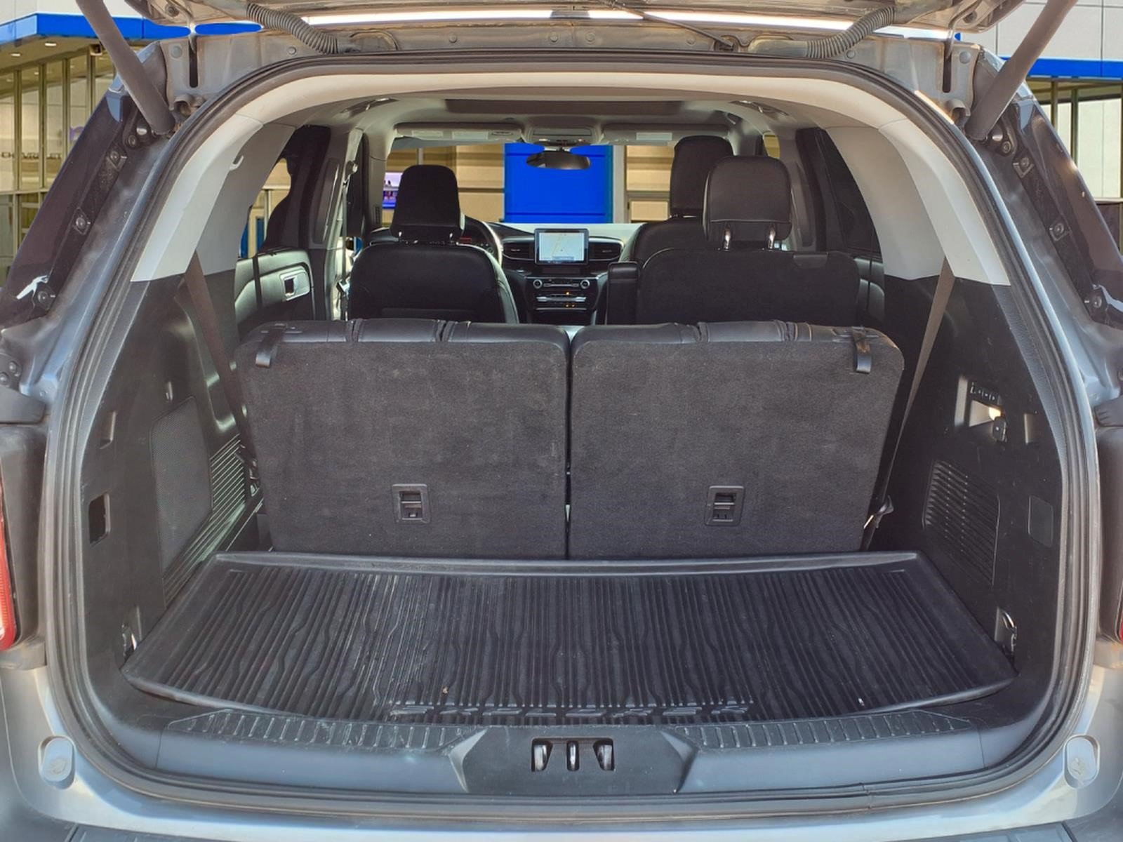 Used 2021 Ford Explorer Limited w/ Equipment Group 301A RWD image 25