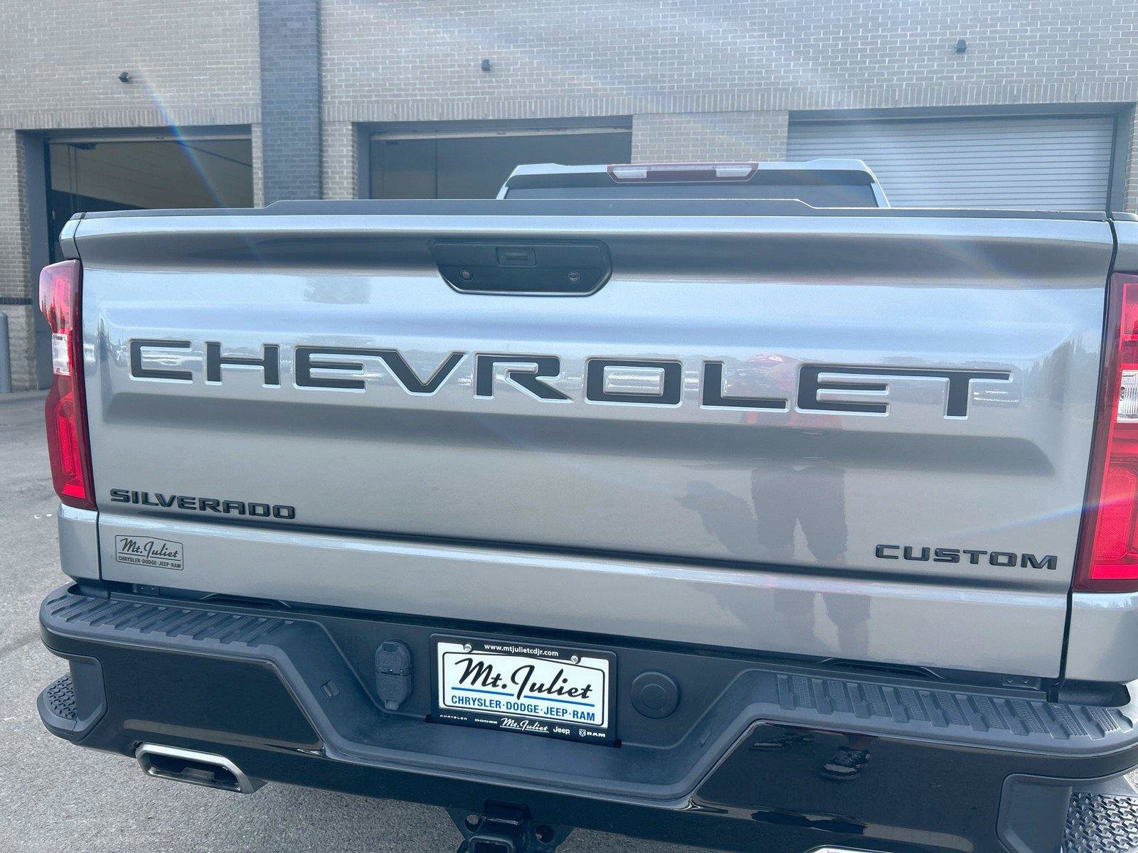 Used 2021 Chevrolet Silverado 1500 Custom Trail Boss w/ LPO, Dark Essentials Package AWD/4WD image 14