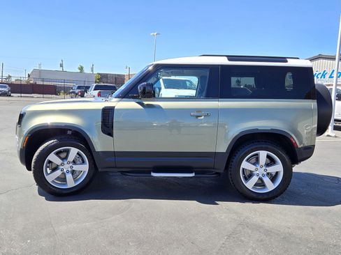 Used 2021 Land Rover Defender 90 First Edition image 7
