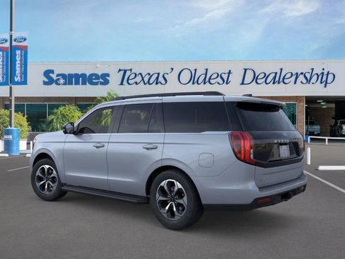 New 2026 Ford Expedition Active image 4