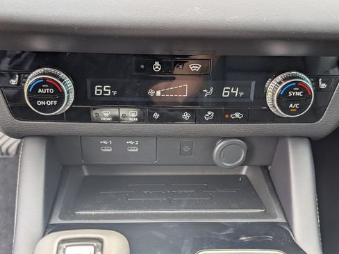New 2026 Mitsubishi Outlander AWD image 21