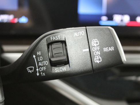 New 2026 BMW X5 xDrive40i w/ Climate Comfort Package image 29