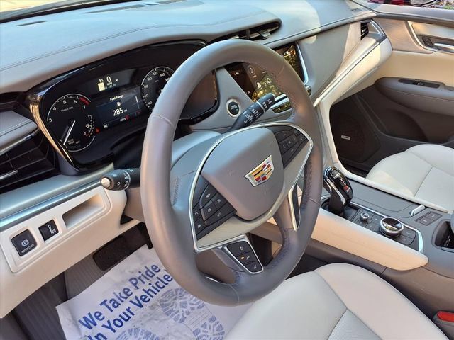 Certified 2025 Cadillac XT5 Premium Luxury FWD image 12