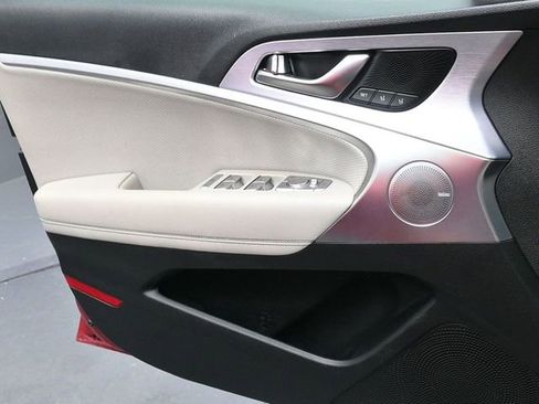 Used 2019 Genesis G70 2.0T Advanced w/ Elite Package image 24