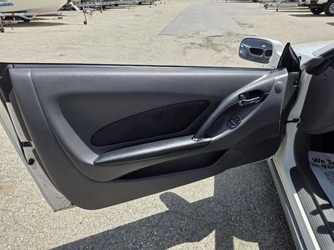 Used 2001 Toyota Celica GT FWD image 13