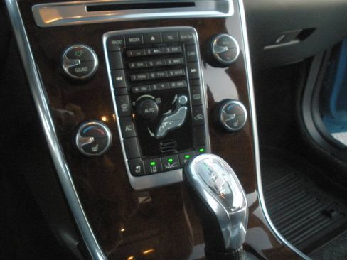 Used 2013 Volvo XC60 T6 image 36