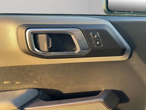 Used 2023 Ford Bronco Badlands w/ Sasquatch Package image 14