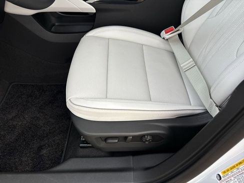 New 2026 Buick Envision Avenir image 20