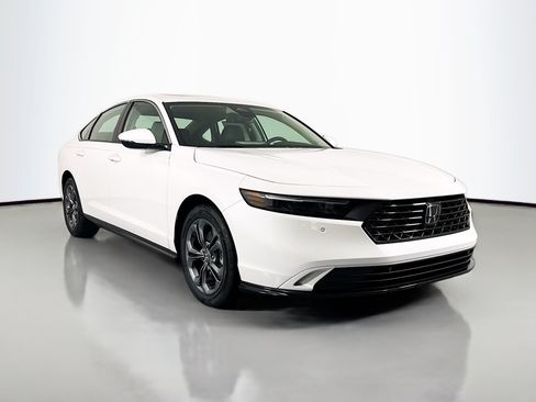New 2026 Honda Accord EX-L image 3