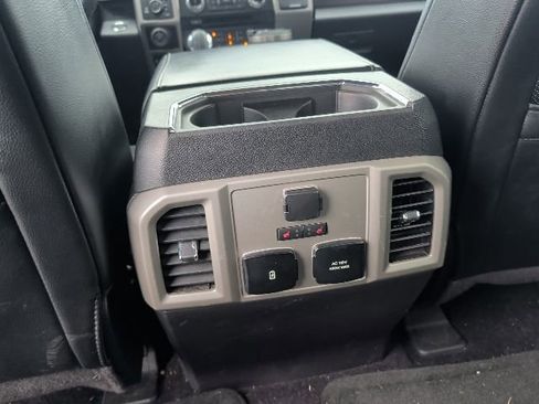 Used 2017 Ford F150 Lariat w/ Equipment Group 502A Luxury AWD/4WD image 11