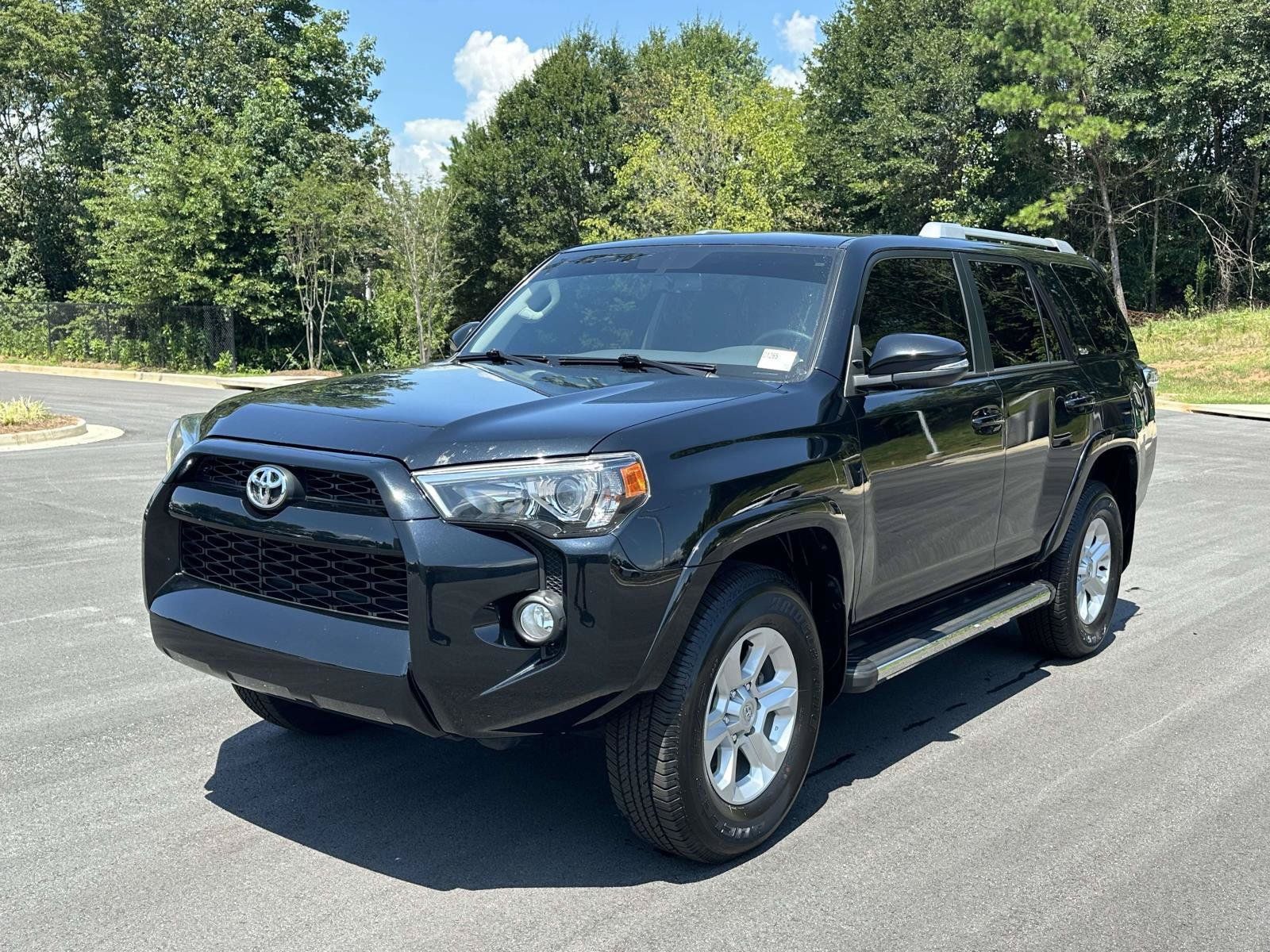 Used 2017 Toyota 4Runner SR5 Premium AWD/4WD image 3
