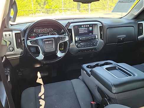 Used 2018 GMC Sierra 2500 SLE w/ SLE Fleet Convenience Package AWD/4WD image 15