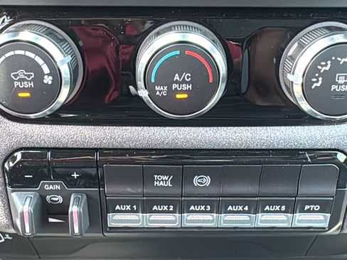 New 2026 RAM 1500 Express AWD/4WD image 20