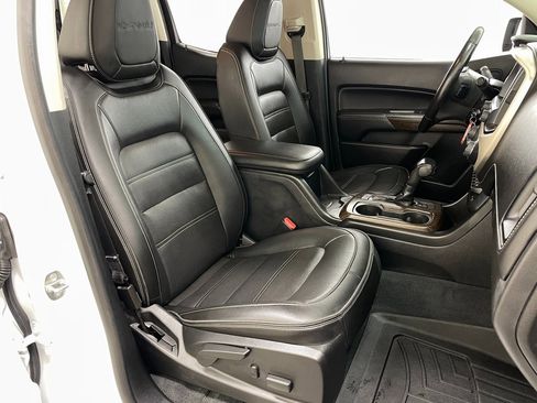 Certified 2020 GMC Canyon Denali image 38