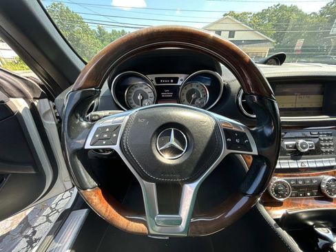 Used 2013 Mercedes-Benz SL 550 image 17