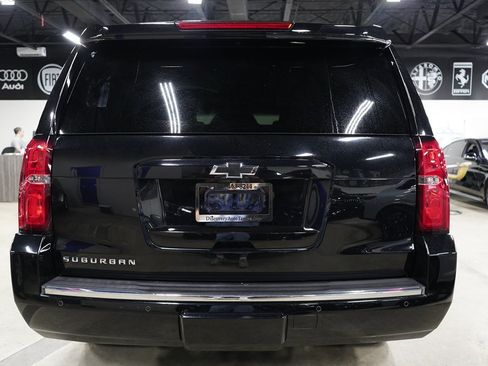 Used 2016 Chevrolet Suburban LTZ AWD/4WD image 4