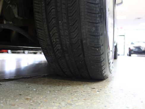 Used 2005 Ford Mustang GT image 38