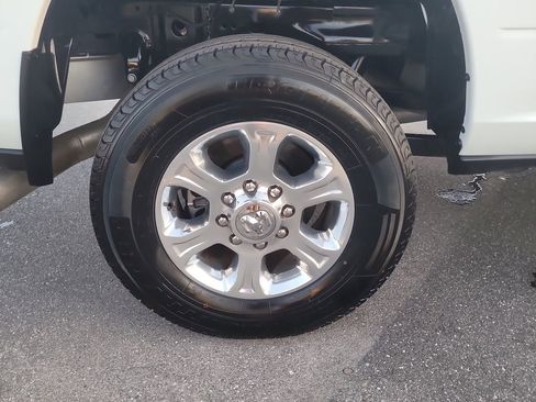 Used 2024 RAM 2500 Big Horn image 5