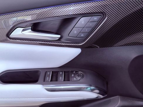 Used 2025 Chevrolet Traverse High Country image 22