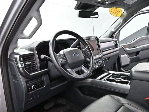 Used 2023 Ford F250 Lariat w/ Lariat Ultimate Package image 16