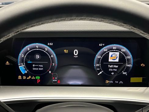 New 2026 Volkswagen Tiguan SE image 26