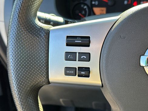 Certified 2021 Nissan Frontier SV image 23