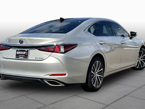 Used 2024 Lexus ES 350 w/ Premium Package FWD image 11
