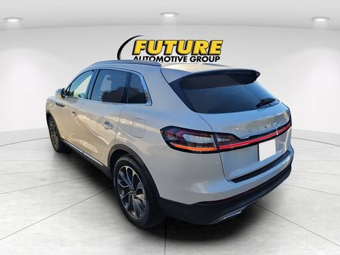 Used 2022 Lincoln Nautilus Reserve AWD/4WD image 4
