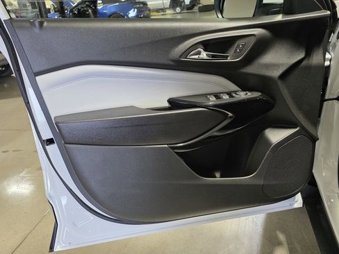 New 2026 Chevrolet Trax LT image 20