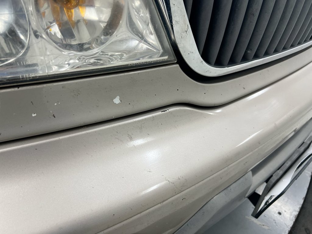 Used 2001 Lincoln Navigator 4WD image 27