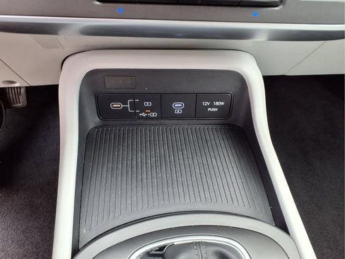Used 2025 Hyundai Kona SEL AWD/4WD image 24