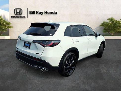 Used 2024 Honda HR-V Sport image 3