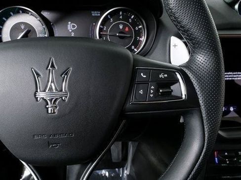 Used 2022 Maserati Ghibli Modena Q4 AWD/4WD image 12