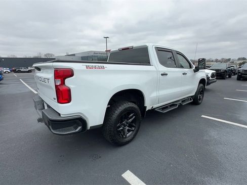Used 2021 Chevrolet Silverado 1500 LT Trail Boss w/ Bed Protection Package image 8