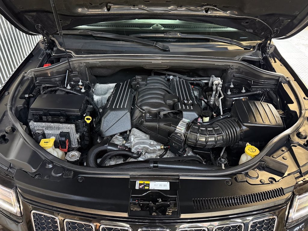 Used 2014 Jeep Grand Cherokee SRT8 w/ Luxury Group II AWD/4WD image 30