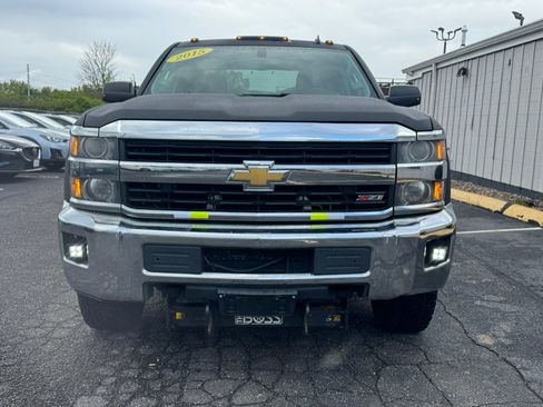 Used 2015 Chevrolet Silverado 2500 LT w/ LT Convenience Package AWD/4WD image 3