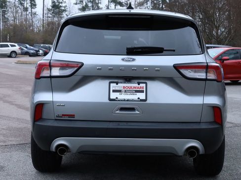 Used 2022 Ford Escape SE w/ Cold Weather Package image 6