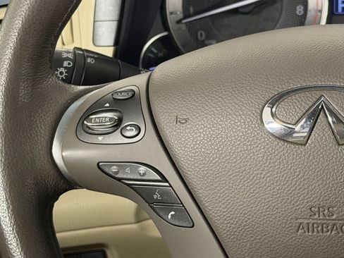 Used 2012 INFINITI M37 w/ Premium Pkg image 17