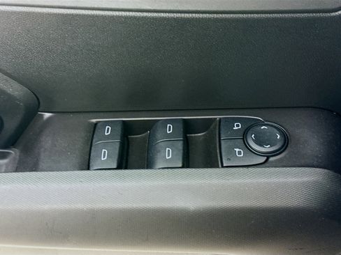 Used 2024 Chevrolet Colorado W/T image 21