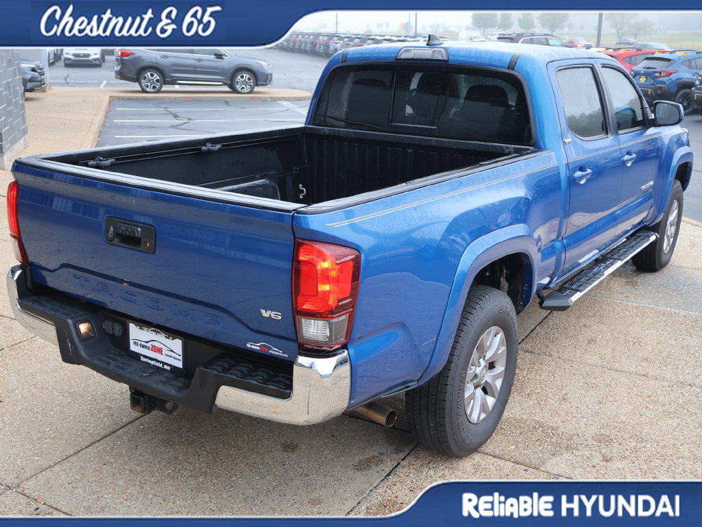 Used 2018 Toyota Tacoma SR5 RWD image 6